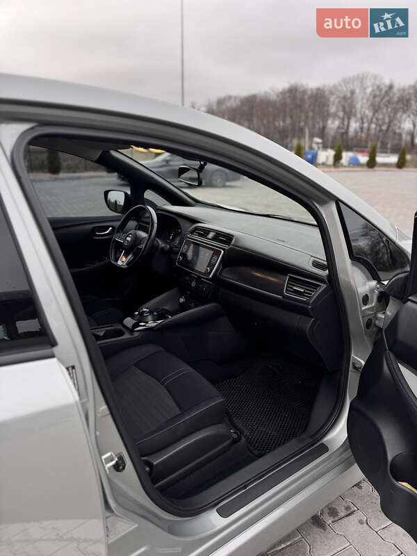 Хетчбек Nissan Leaf 2019 в Вінниці фото 27 Хетчбек Nissan Leaf 2019 в Вінниці