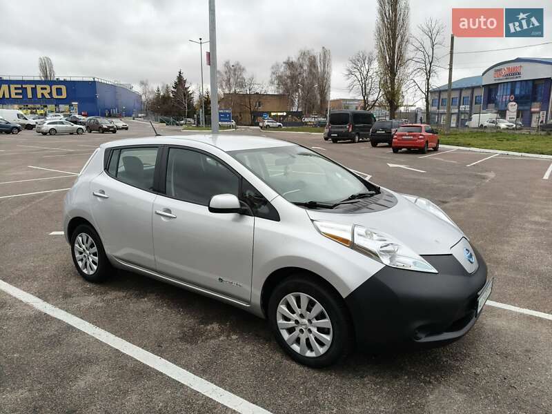 Хэтчбек Nissan Leaf 2014 в Житомире фото 3 Хэтчбек Nissan Leaf 2014 в Житомире