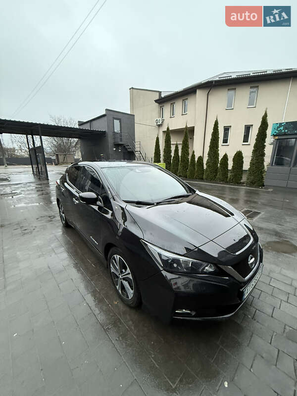 Хэтчбек Nissan Leaf 2018 в Ивано-Франковске