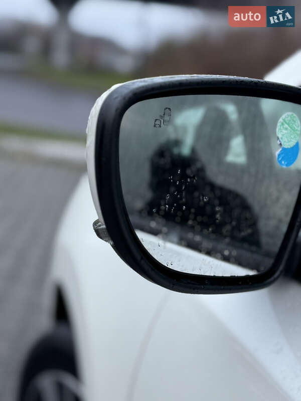 Хэтчбек Nissan Leaf 2020 в Луцке