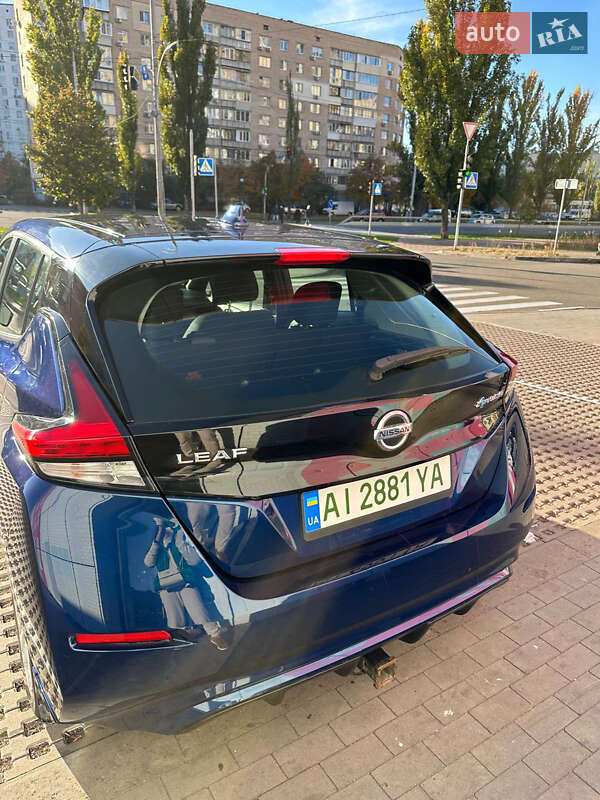 Хетчбек Nissan Leaf 2018 в Києві