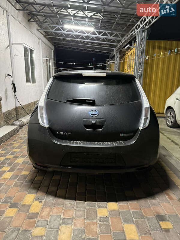 Хэтчбек Nissan Leaf 2012 в Умани фото 7 Хэтчбек Nissan Leaf 2012 в Умани