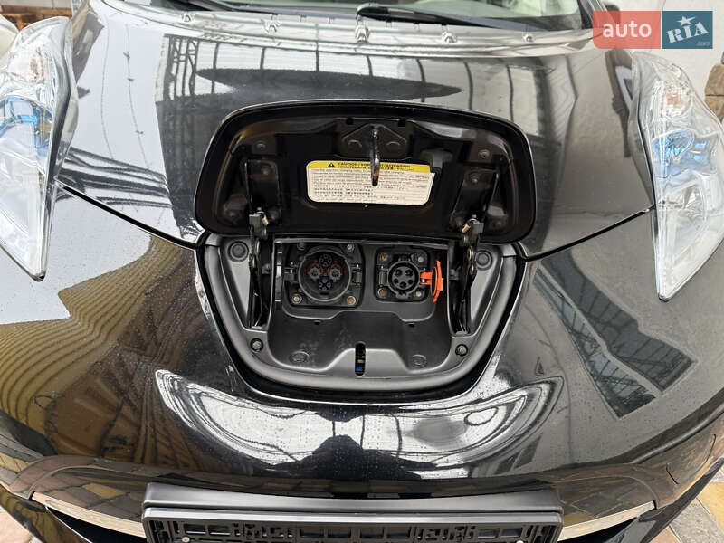 Хэтчбек Nissan Leaf 2012 в Умани фото 41 Хэтчбек Nissan Leaf 2012 в Умани