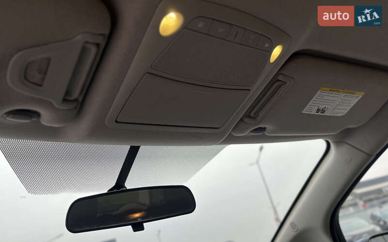 Хэтчбек Nissan Leaf 2016 в Мукачево