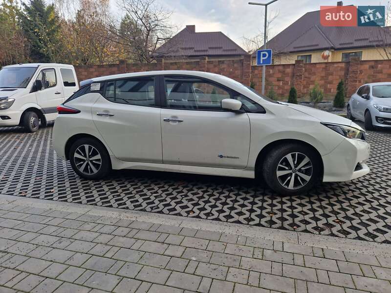 Хэтчбек Nissan Leaf 2019 в Луцке