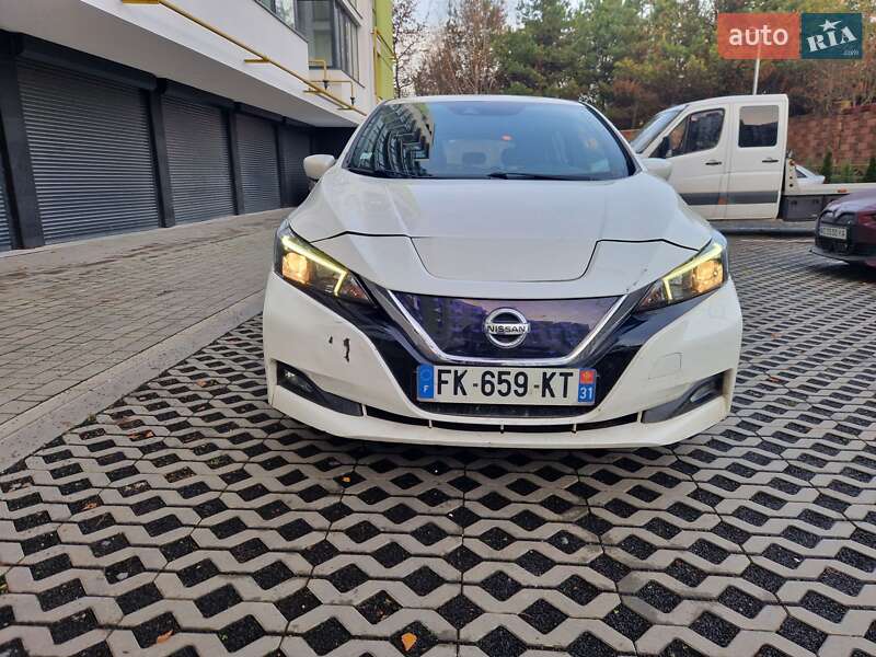 Хэтчбек Nissan Leaf 2019 в Луцке