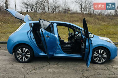 Хэтчбек Nissan Leaf 2014 в Ровно