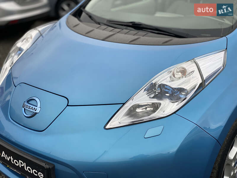 Хэтчбек Nissan Leaf 2011 в Луцке
