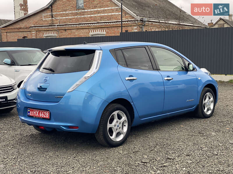 Хэтчбек Nissan Leaf 2011 в Луцке