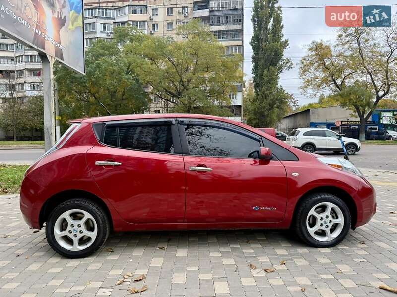 Хэтчбек Nissan Leaf 2012 в Николаеве фото 5 Хэтчбек Nissan Leaf 2012 в Николаеве