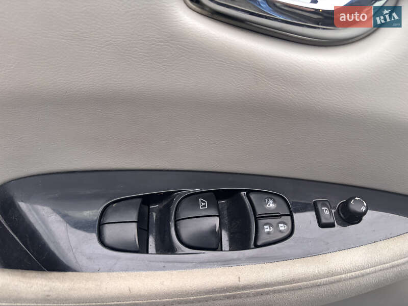 Хэтчбек Nissan Leaf 2012 в Полтаве фото 20 Хэтчбек Nissan Leaf 2012 в Полтаве