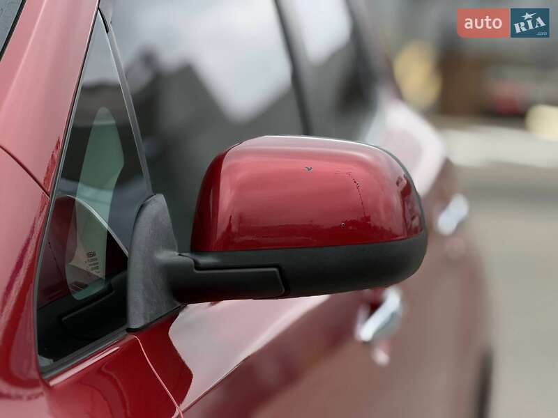 Хэтчбек Nissan Leaf 2016 в Кривом Роге