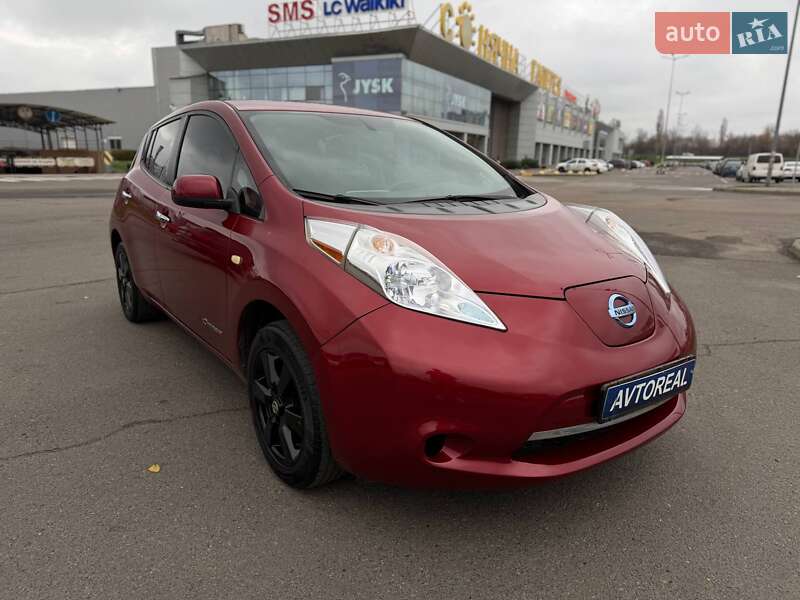 Хэтчбек Nissan Leaf 2016 в Кривом Роге