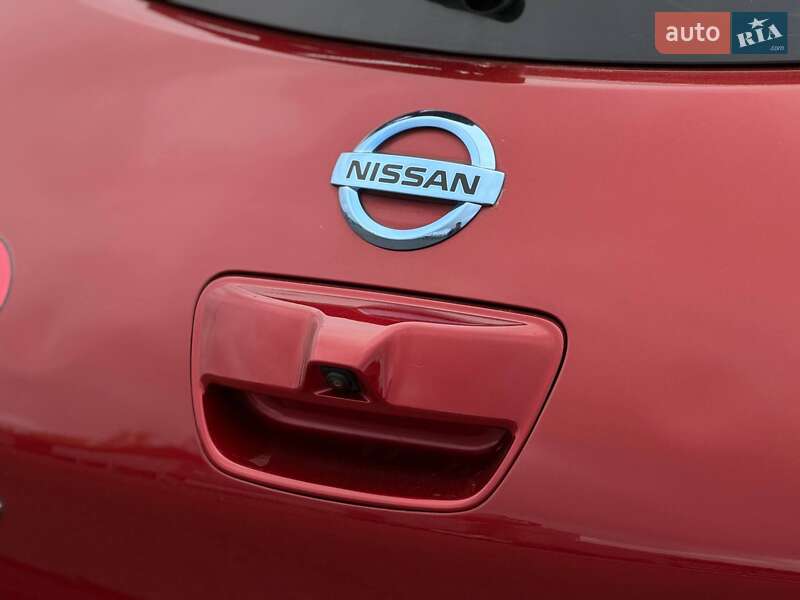 Хэтчбек Nissan Leaf 2016 в Кривом Роге