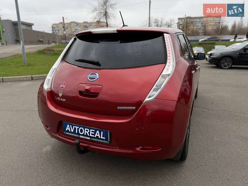 Хэтчбек Nissan Leaf 2016 в Кривом Роге