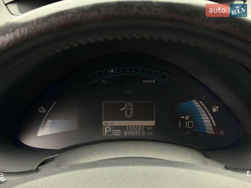 Хэтчбек Nissan Leaf 2016 в Кривом Роге