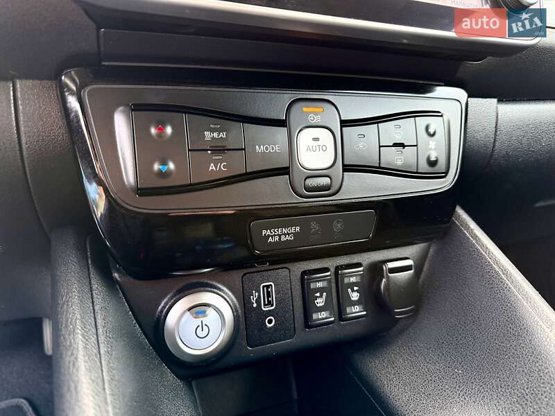 Хэтчбек Nissan Leaf 2021 в Бердичеве