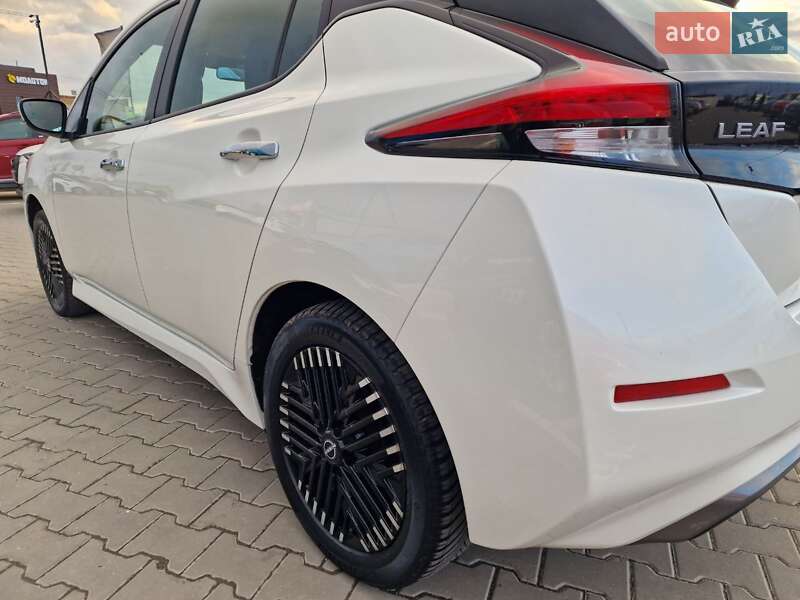 Хэтчбек Nissan Leaf 2022 в Виннице