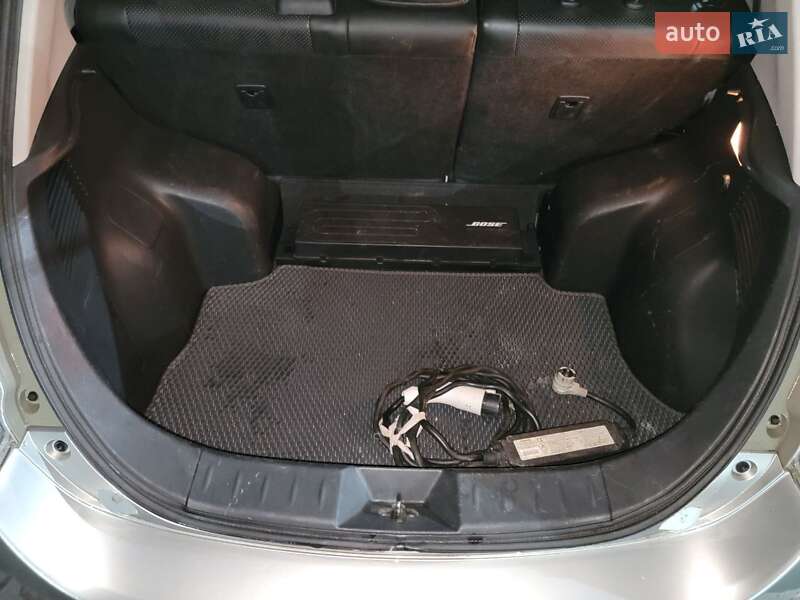 Хэтчбек Nissan Leaf 2014 в Павлограде