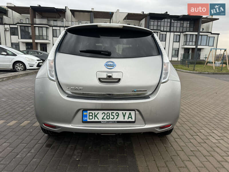 Хэтчбек Nissan Leaf 2014 в Ровно фото 12 Хэтчбек Nissan Leaf 2014 в Ровно