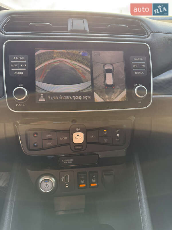 Хэтчбек Nissan Leaf 2019 в Каменском