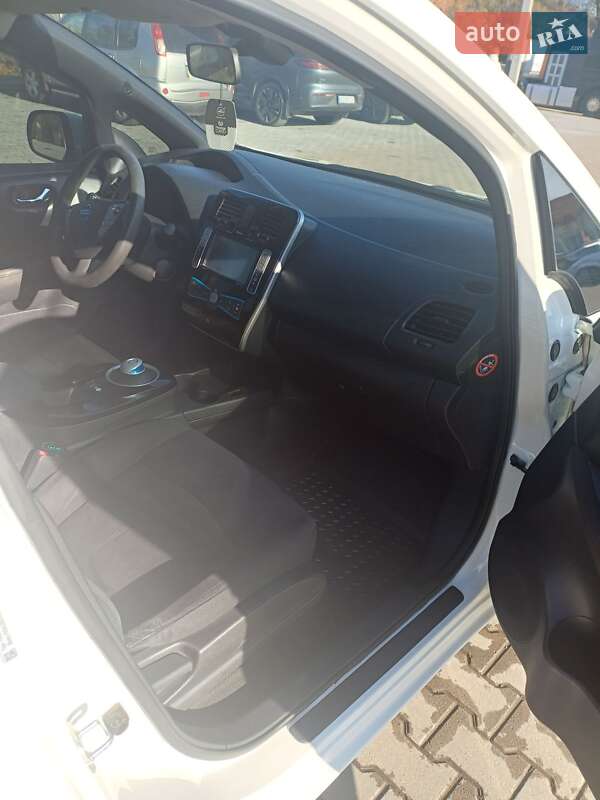 Хэтчбек Nissan Leaf 2016 в Черновцах фото 2 Хэтчбек Nissan Leaf 2016 в Черновцах