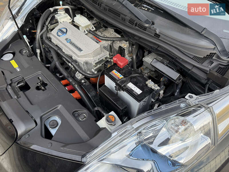 Хэтчбек Nissan Leaf 2012 в Умани фото 85 Хэтчбек Nissan Leaf 2012 в Умани