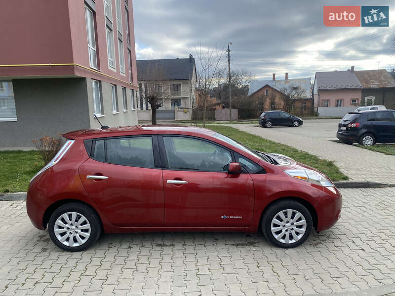 Хэтчбек Nissan Leaf 2014 в Черновцах
