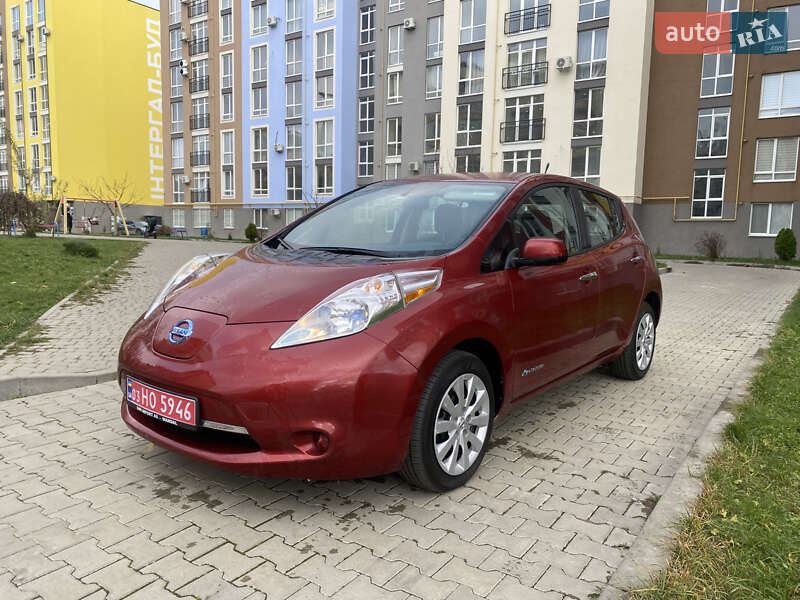 Хэтчбек Nissan Leaf 2014 в Черновцах