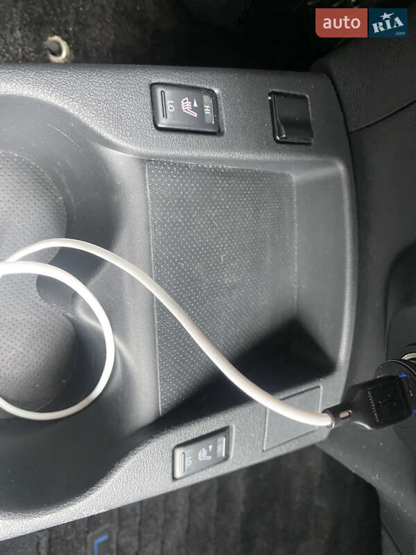 Хэтчбек Nissan Leaf 2014 в Черновцах