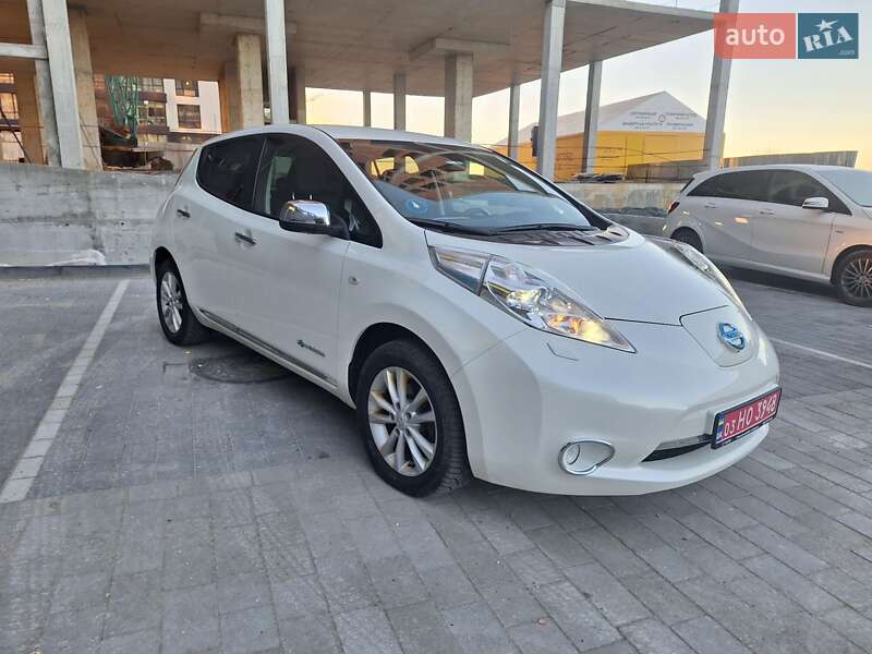 Хэтчбек Nissan Leaf 2014 в Городке фото 9 Хэтчбек Nissan Leaf 2014 в Городке