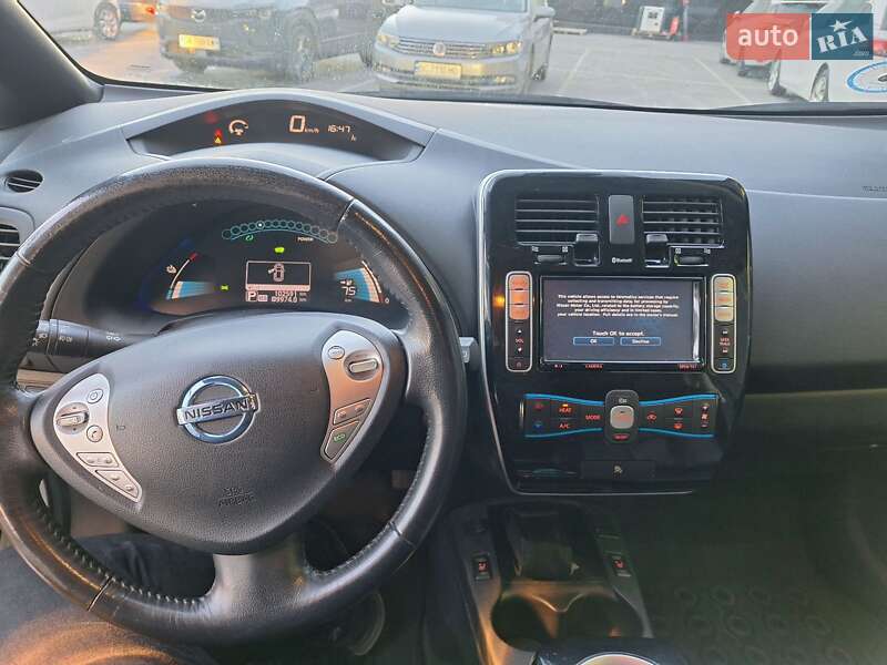 Хэтчбек Nissan Leaf 2014 в Городке фото 18 Хэтчбек Nissan Leaf 2014 в Городке