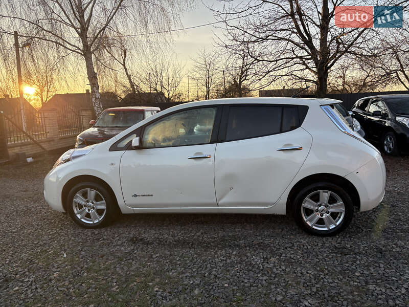 Хэтчбек Nissan Leaf 2012 в Луцке