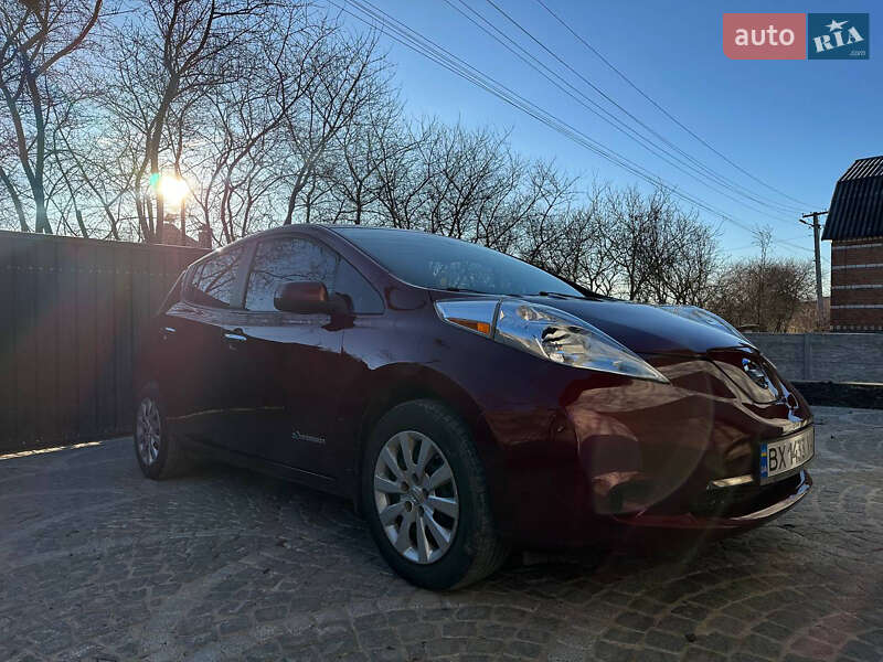 Хетчбек Nissan Leaf 2017 в Хмельницькому фото 17 Хетчбек Nissan Leaf 2017 в Хмельницькому