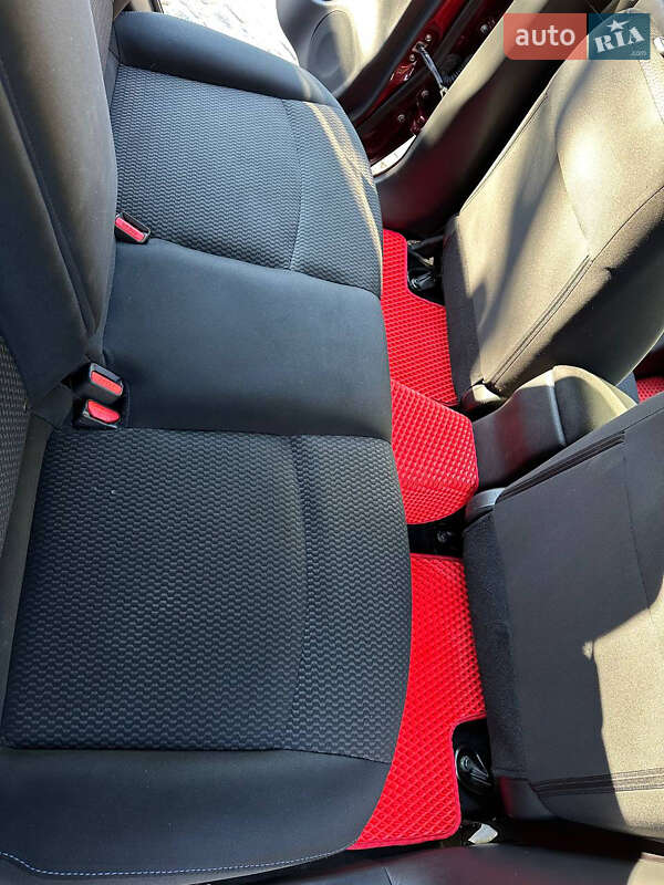 Хетчбек Nissan Leaf 2017 в Хмельницькому фото 46 Хетчбек Nissan Leaf 2017 в Хмельницькому