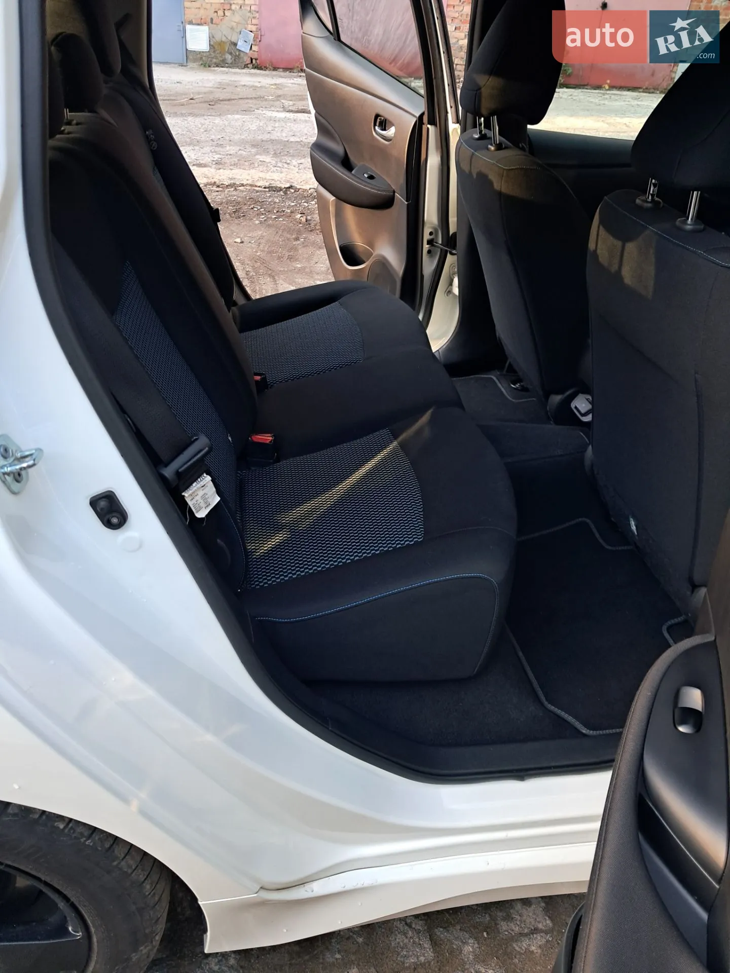 2021 Nissan Leaf - мініатюра 9