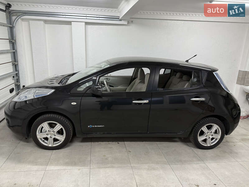 Хэтчбек Nissan Leaf 2012 в Умани фото 94 Хэтчбек Nissan Leaf 2012 в Умани