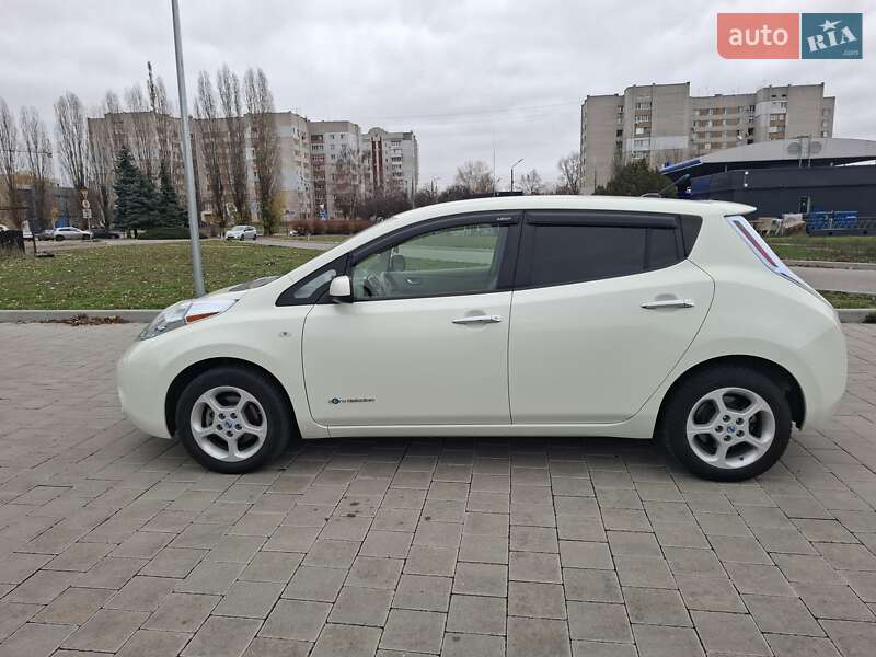 Хэтчбек Nissan Leaf 2012 в Черкассах