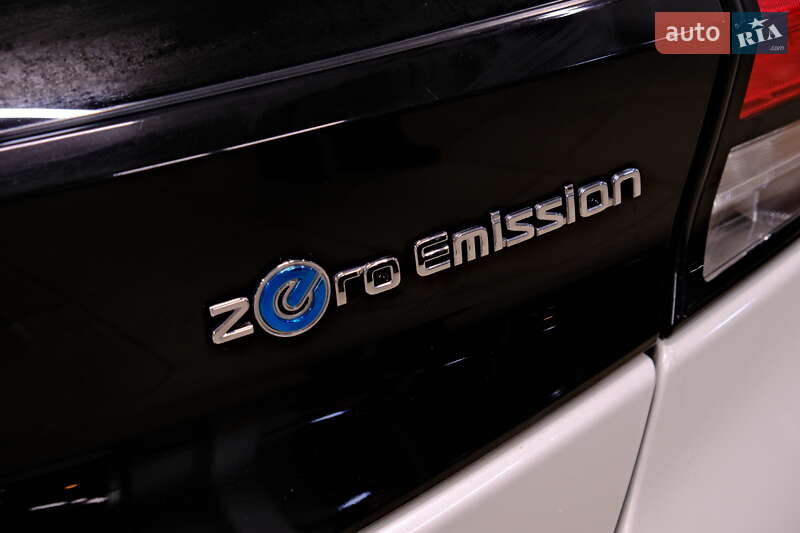 Хэтчбек Nissan Leaf 2017 в Одессе