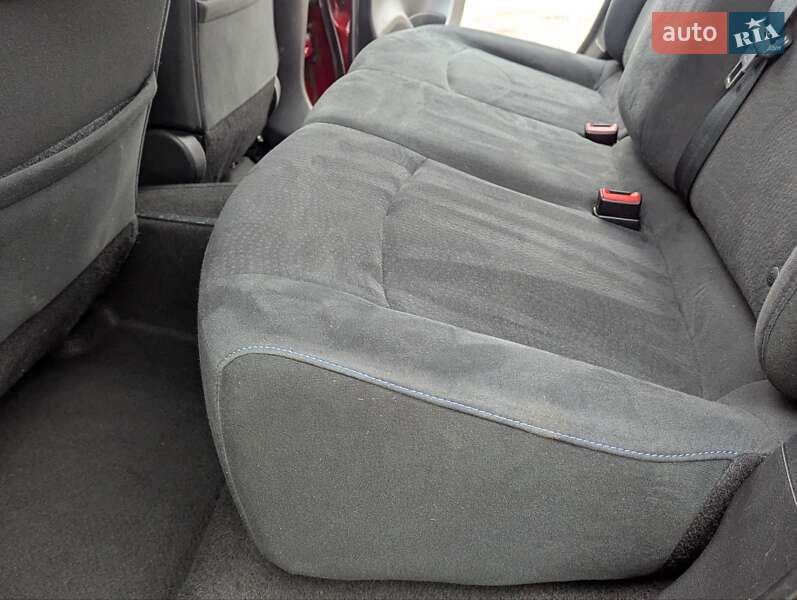 Хэтчбек Nissan Leaf 2014 в Дрогобыче