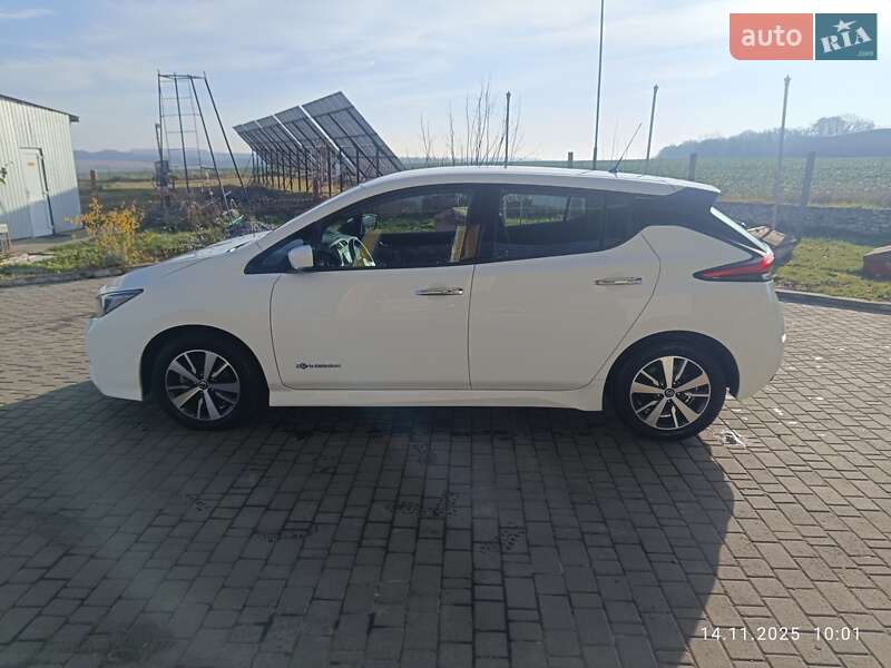 Хэтчбек Nissan Leaf 2019 в Городке фото 6 Хэтчбек Nissan Leaf 2019 в Городке