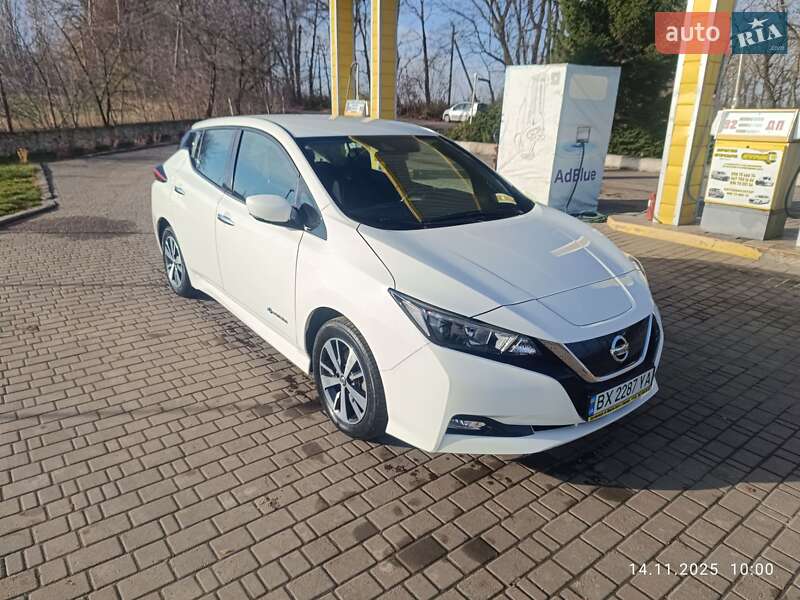Хэтчбек Nissan Leaf 2019 в Городке фото 13 Хэтчбек Nissan Leaf 2019 в Городке