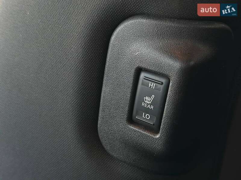 Хэтчбек Nissan Leaf 2013 в Киеве фото 14 Хэтчбек Nissan Leaf 2013 в Киеве