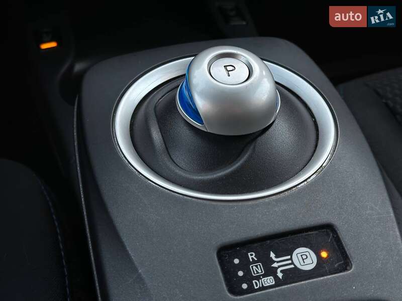 Хэтчбек Nissan Leaf 2013 в Киеве фото 18 Хэтчбек Nissan Leaf 2013 в Киеве