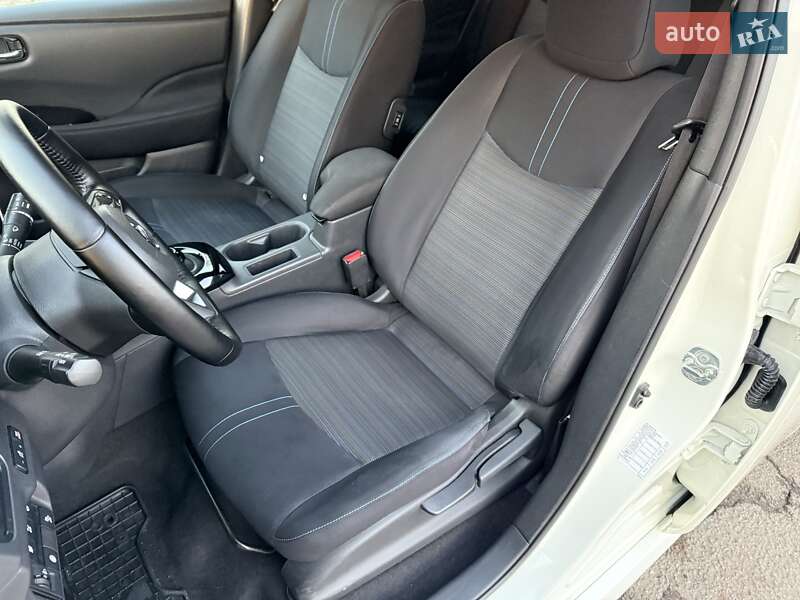 Хэтчбек Nissan Leaf 2019 в Днепре фото 12 Хэтчбек Nissan Leaf 2019 в Днепре