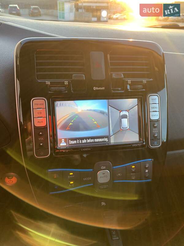 Хэтчбек Nissan Leaf 2014 в Виннице