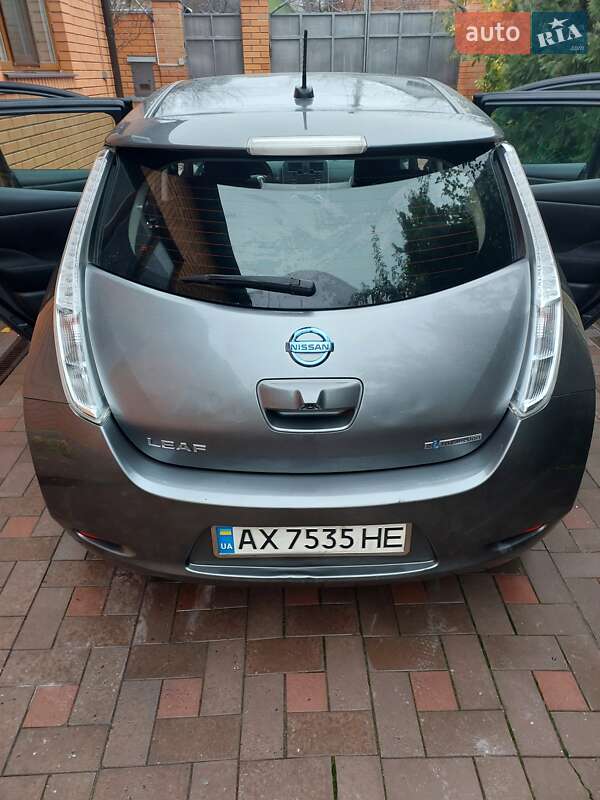 Хэтчбек Nissan Leaf 2015 в Харькове