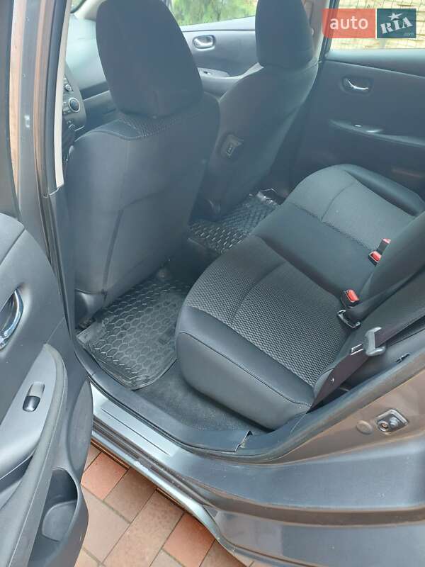 Хэтчбек Nissan Leaf 2015 в Харькове