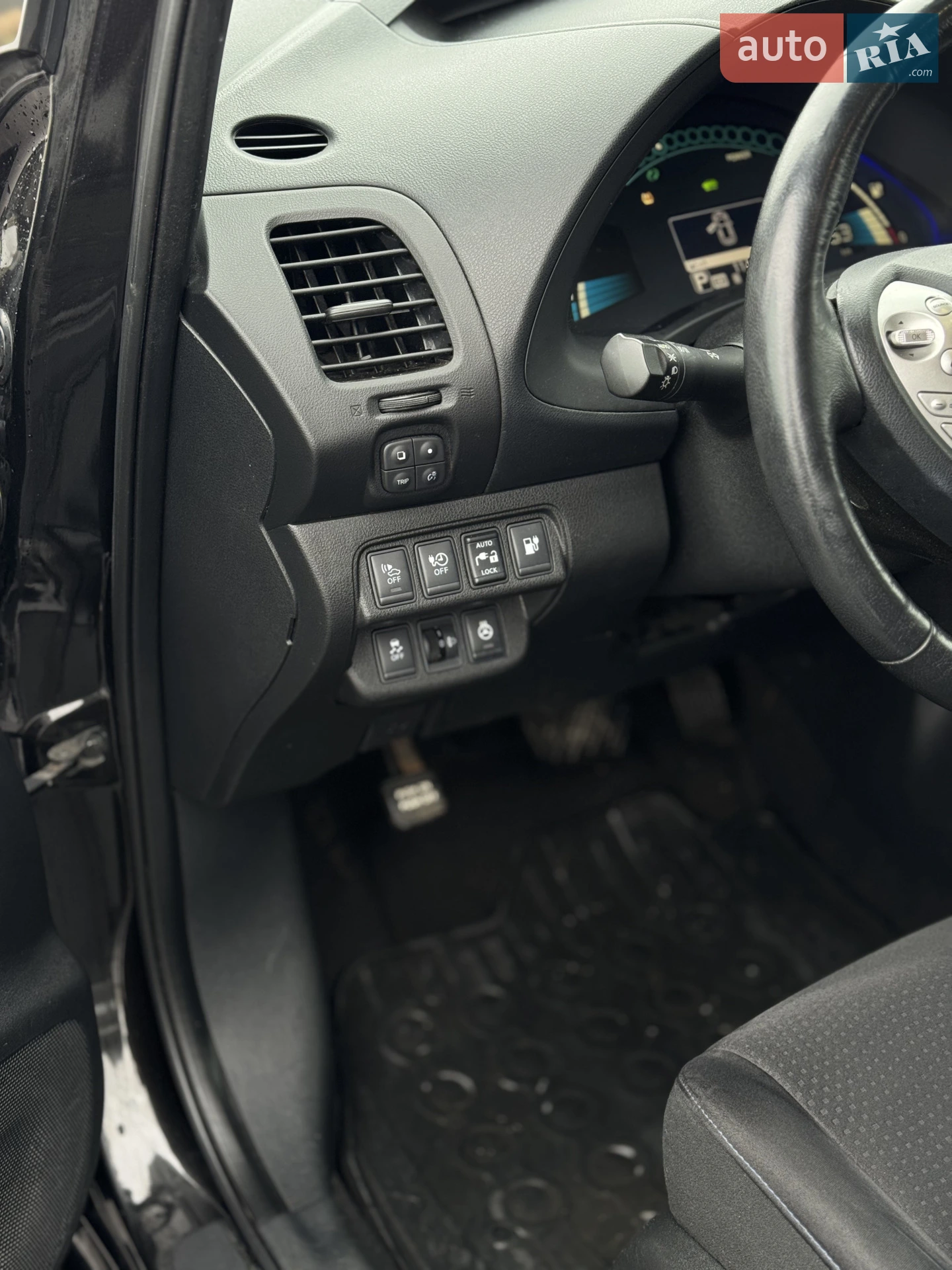 2017 Nissan Leaf - мініатюра 13
