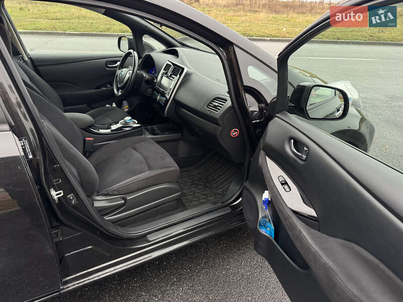 Хэтчбек Nissan Leaf 2017 в Виннице